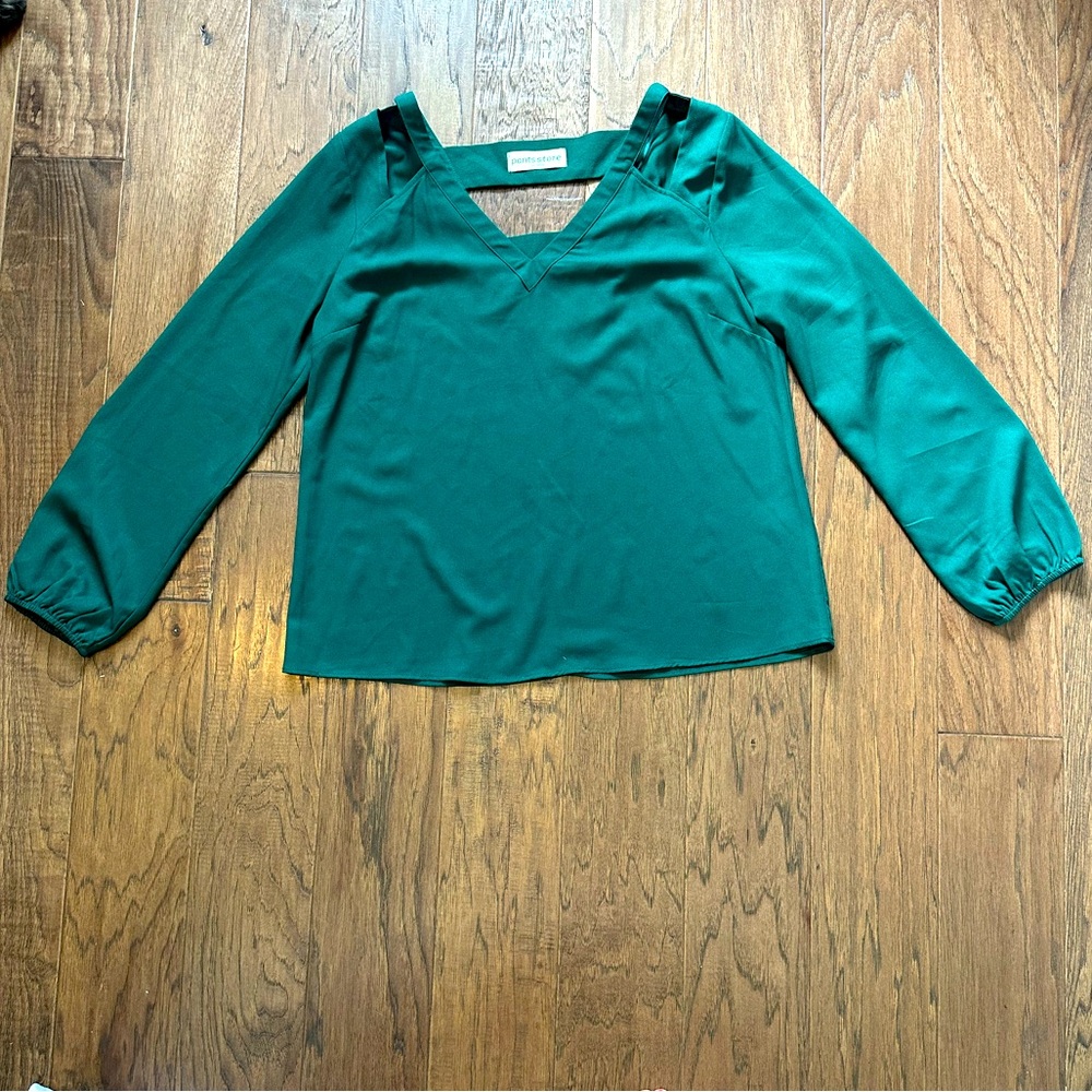 Pants Store long sleeve green blouse size large